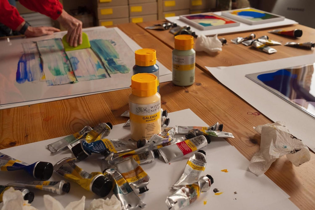 Winsor & Newton Galeria – Set de Pintura Acrílica 10 Colores x 12 ml – Alta Pigmentación